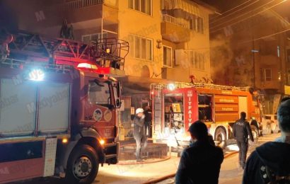 Akyazı'da yeni yılın ilk dakikalarında korkutan yangın